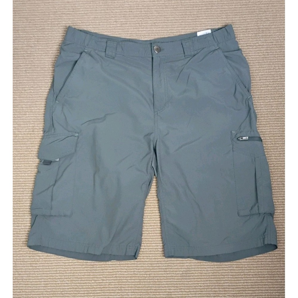 Columbia Men's Silver Ridge Utility Cargo Shorts Green Size 34W x 12L Omni-Shade